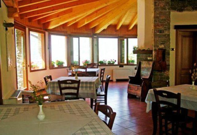 Agriturismo La Fonte Di Mariella Граведона Екстериор снимка