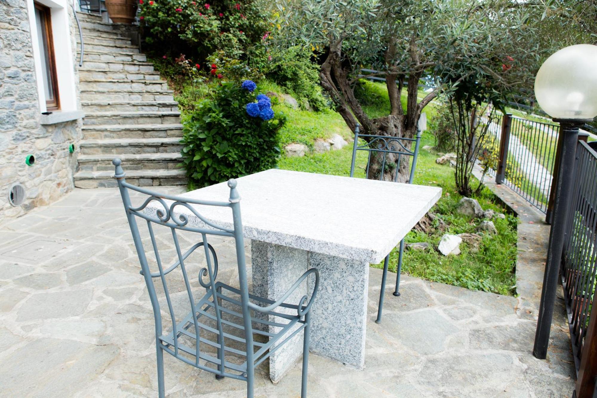 Agriturismo La Fonte Di Mariella Граведона Екстериор снимка
