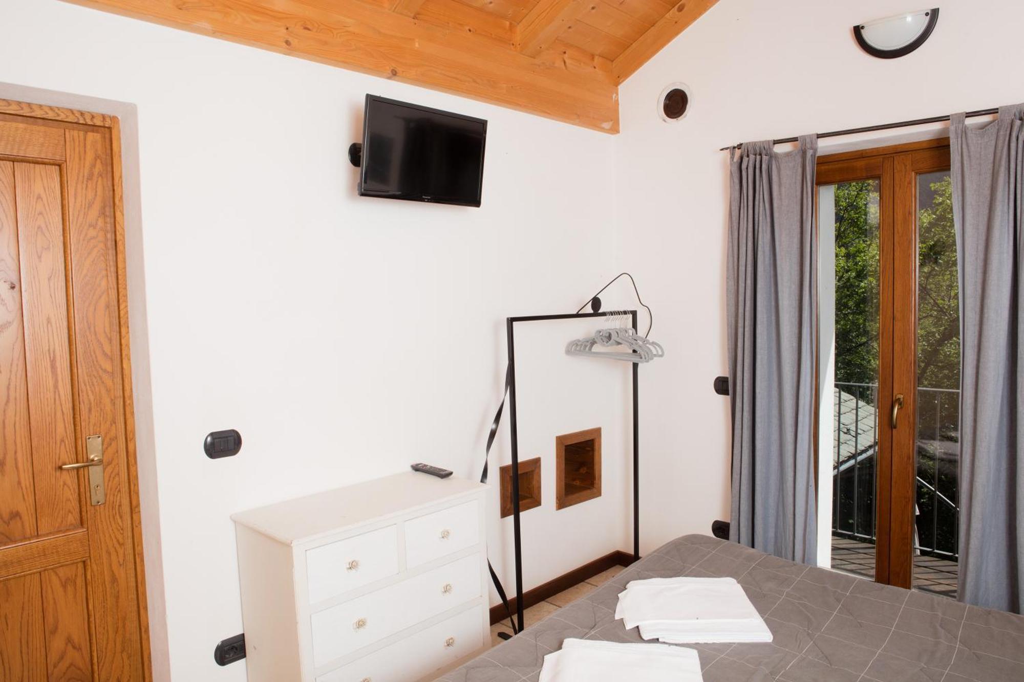 Agriturismo La Fonte Di Mariella Граведона Екстериор снимка