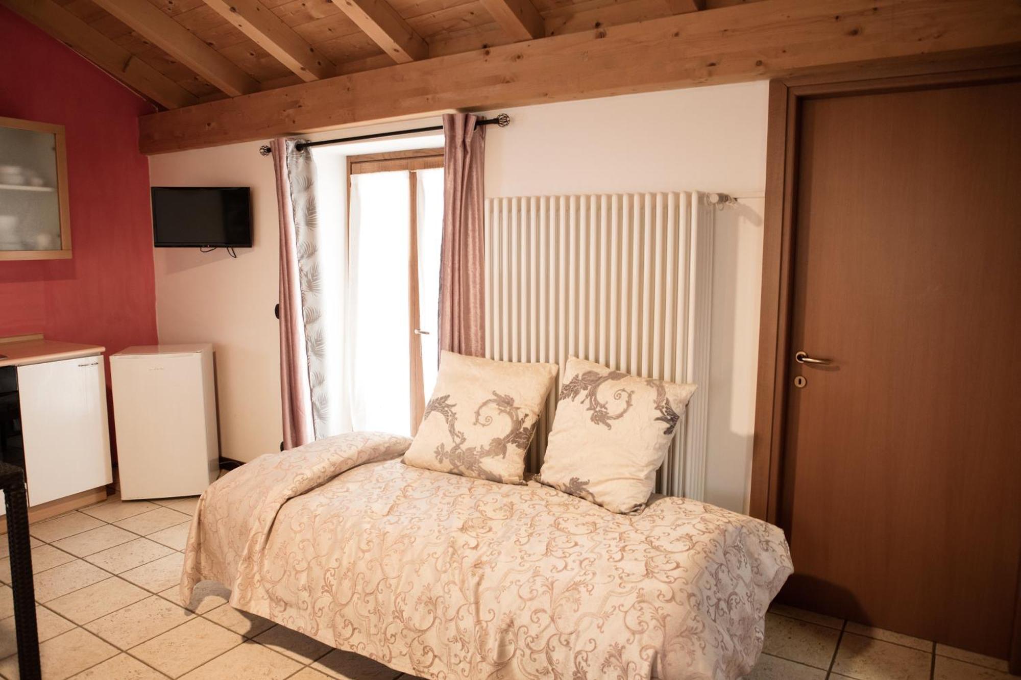 Agriturismo La Fonte Di Mariella Граведона Екстериор снимка