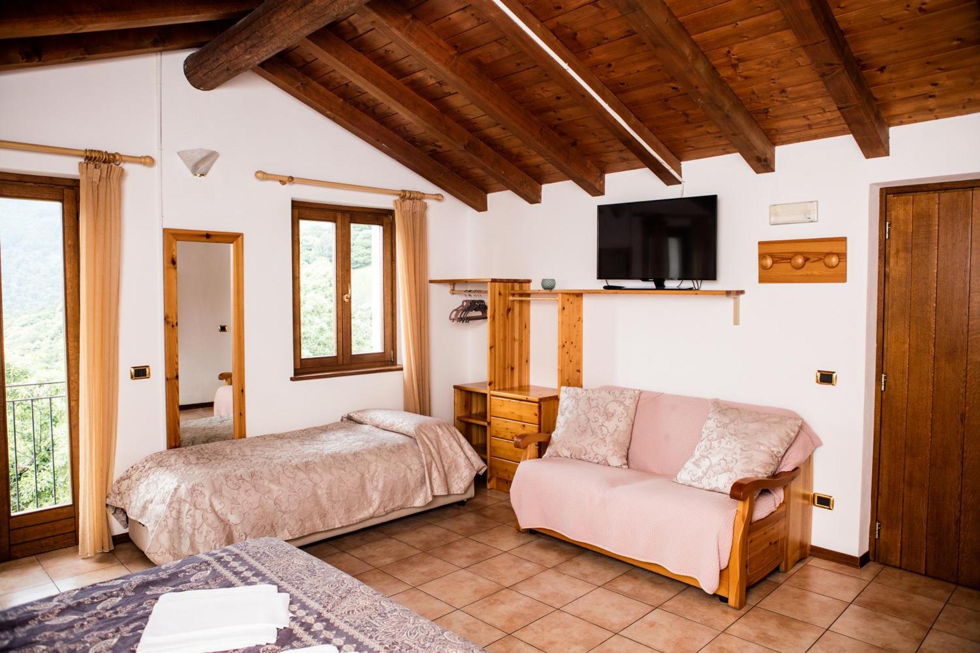 Agriturismo La Fonte Di Mariella Граведона Екстериор снимка